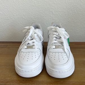 White Air Force Ones size 4